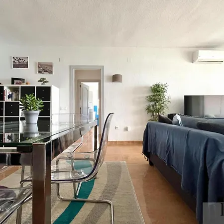 Apartment Sea Breeze Escape