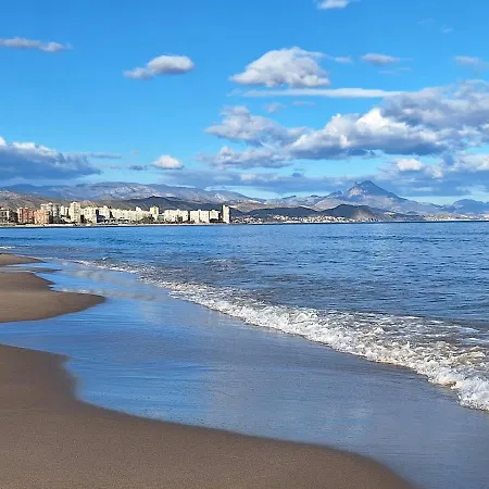 Sea Breeze Escape Apartment El Campello