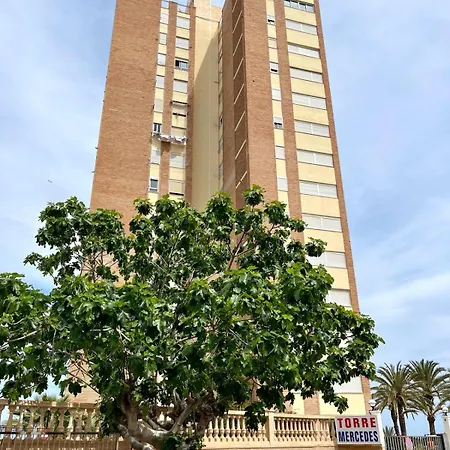 Sea Breeze Escape Apartment *